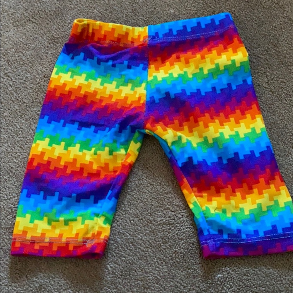 Trendy 2T  biker shorts/capri